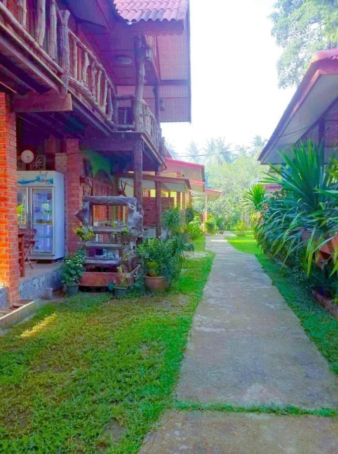 Coconut Corner Vila Ko Yao Noi Exterior foto